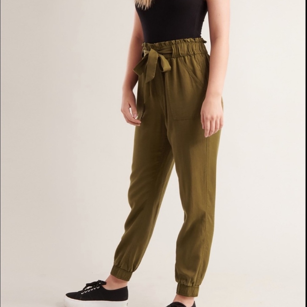 Garage Paperbag Pants
